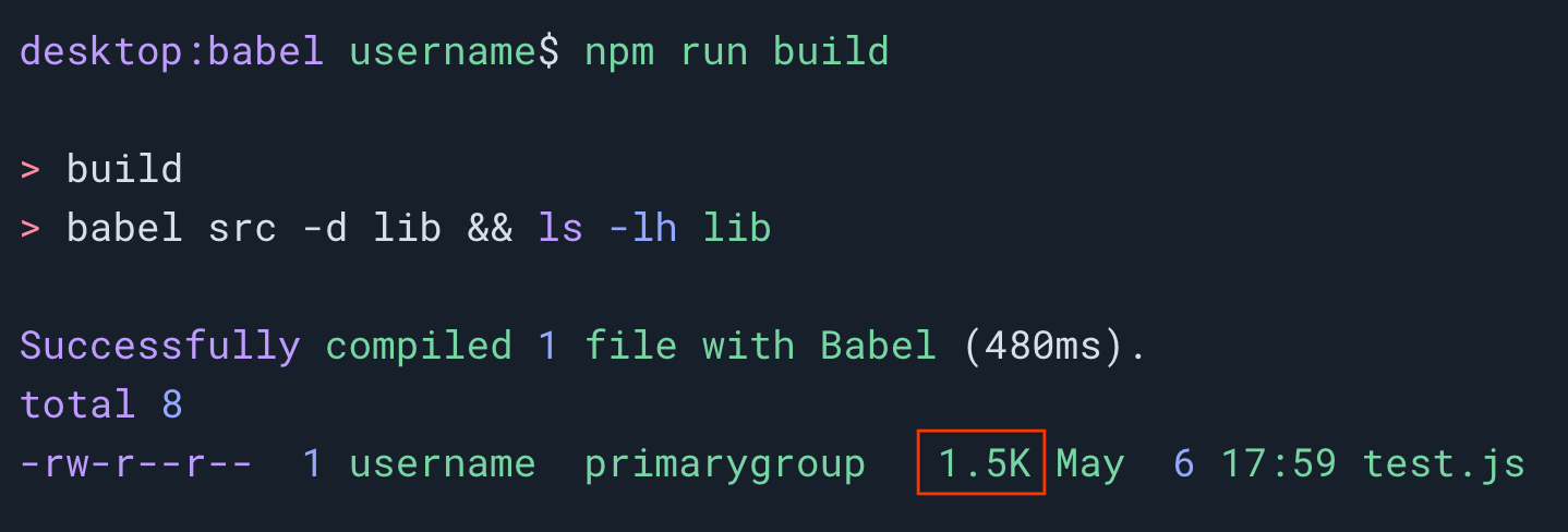 Sesi terminal kedua yang menunjukkan bahwa perintah npm run build kini telah menghasilkan file 1,5 kilobyte saat babel disetel untuk menargetkan Baseline 2020.